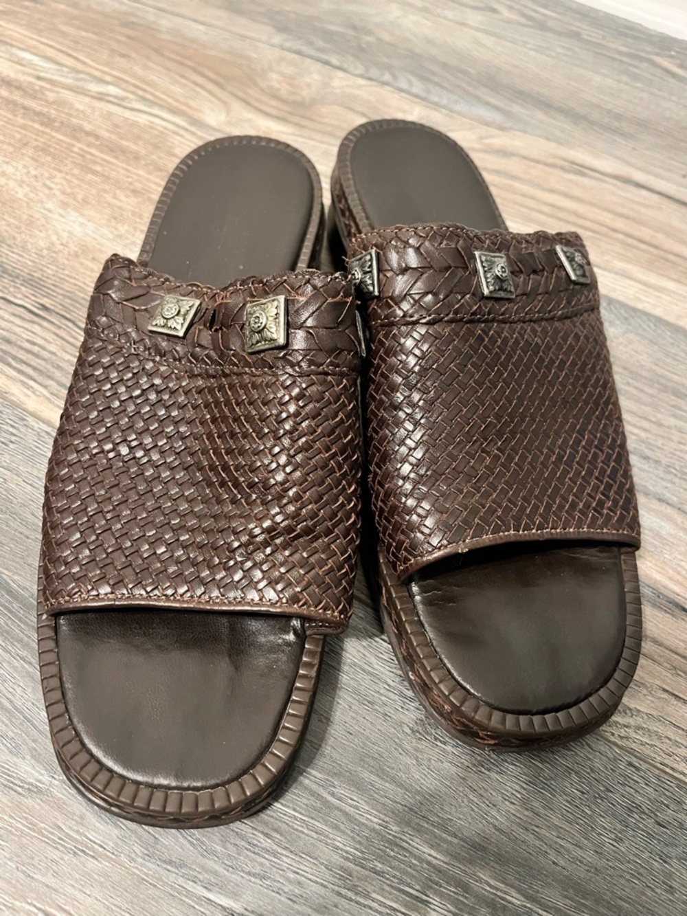 Premier Brown Woven Leather Slide Sandals Size 8M with Silver Accents Brazil